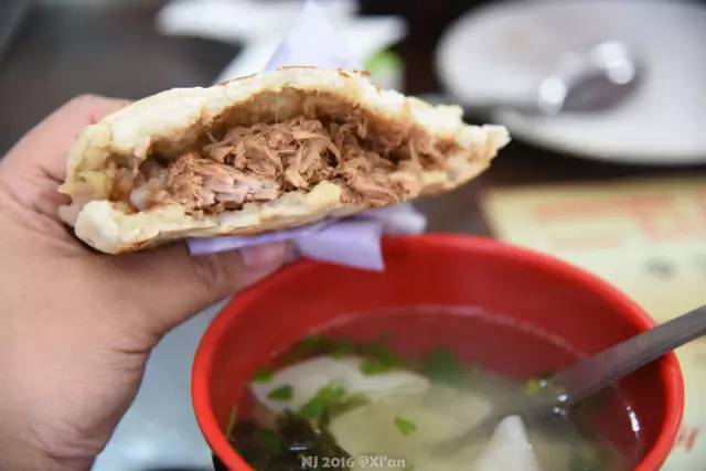 西安吃肉夹馍哪里最便宜,西安肉夹馍成都