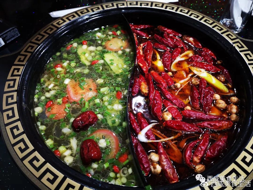 跟着朋友去了咸阳二中隔壁的民院侯家麻辣烫