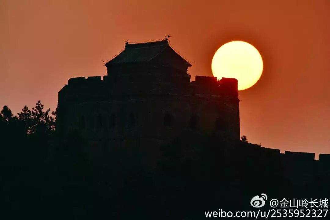 金山岭长城日出美景视频,金山岭长城元旦时看日出最佳地点