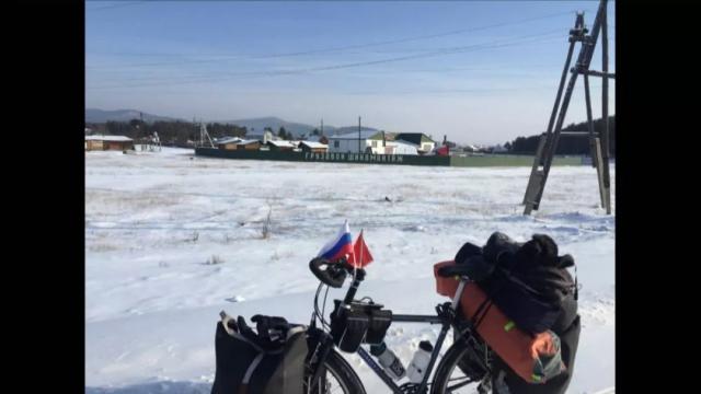 三年骑行六万公里世界很大嘉兴快递小哥想去看看