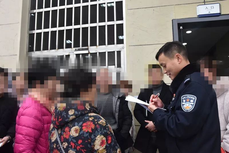 亲爱的爸爸妈妈你们好吗谁唱的,亲爱的爸爸妈妈你们好吗纯音乐