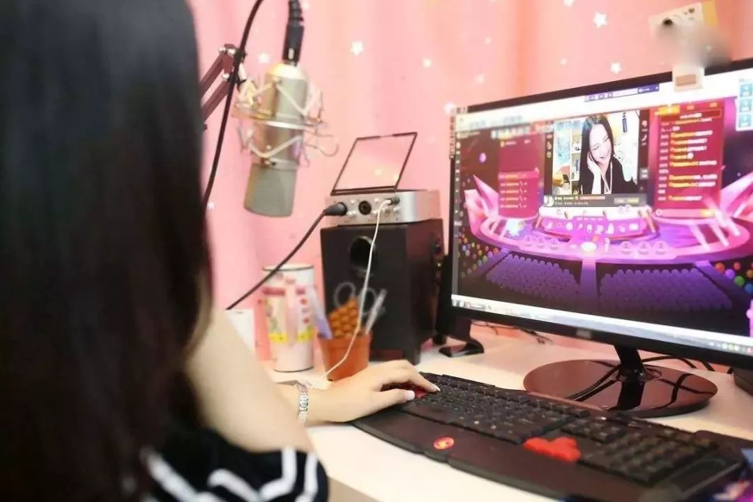 直播间对主播着装的要求,网络直播衣着规范