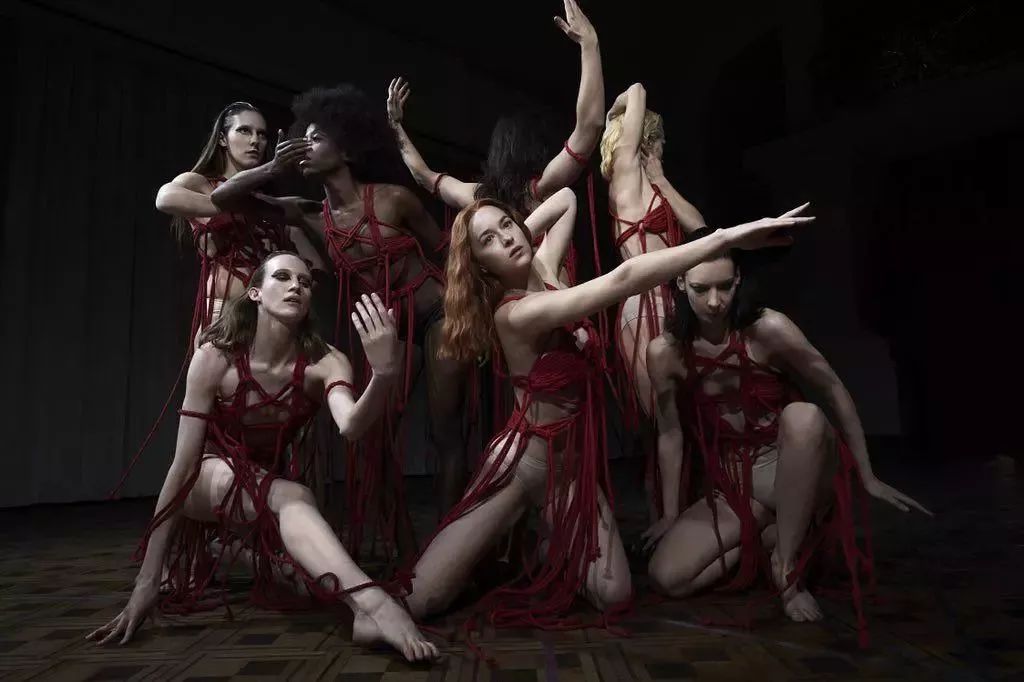 最诡异的恐怖片只有几十秒,8部令人不寒而栗的恐怖片