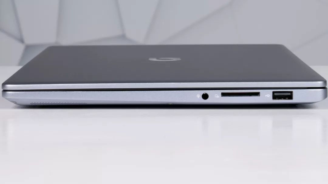 聊一款价格便宜的家用笔记本,聊一款扩展性强性能激进的商务本