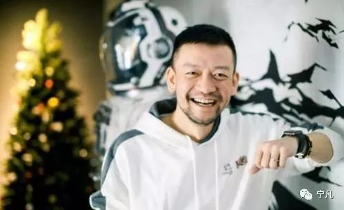 「随想」明明是学法律的，却干了导演？