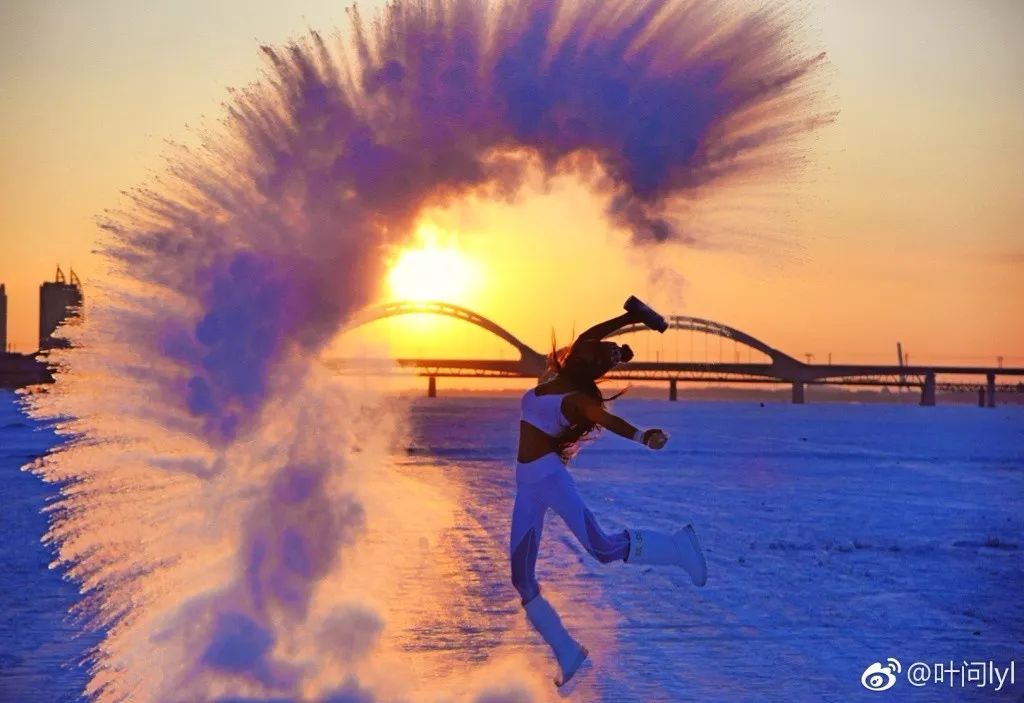 18岁最年轻辣妈照,世界上最年轻的辣妈