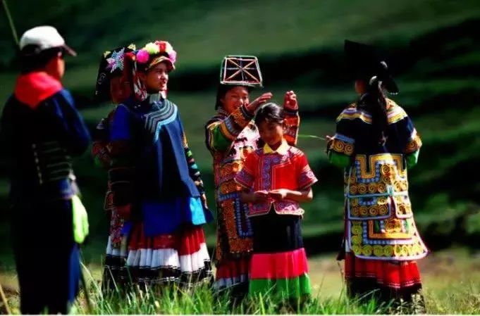 弘扬和传承创新彝族民俗文化,彝文化传承