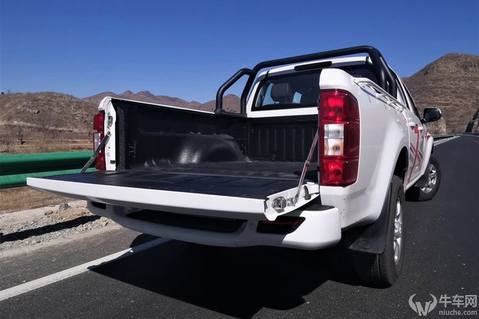 东风皮卡锐骐6和长城风骏7哪个好,2022款风骏7四驱柴油皮卡车