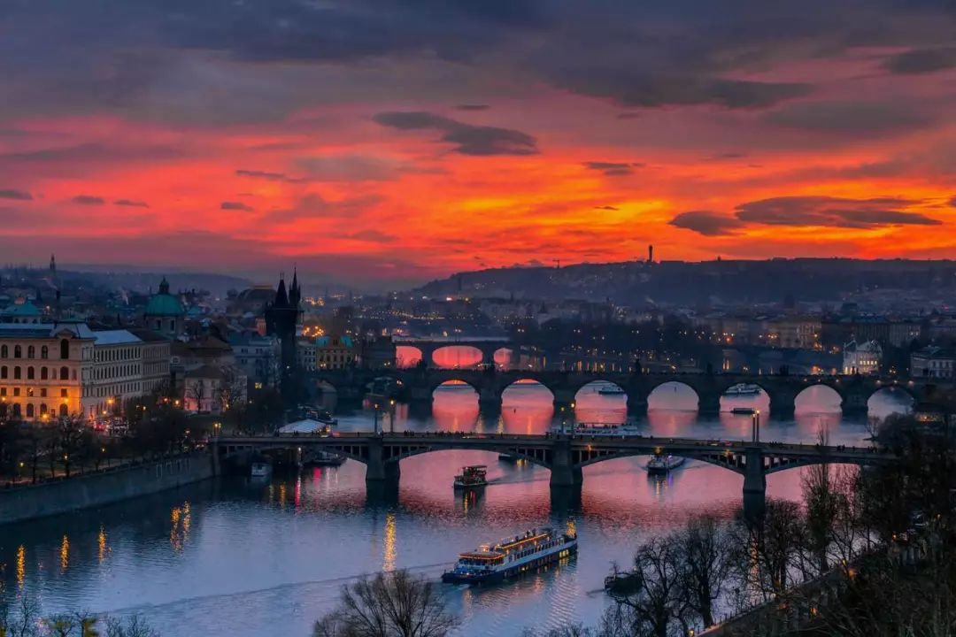 涔︽憳缇庡彞缇庢枃,涔︽憳鐖辨儏鏂囩珷