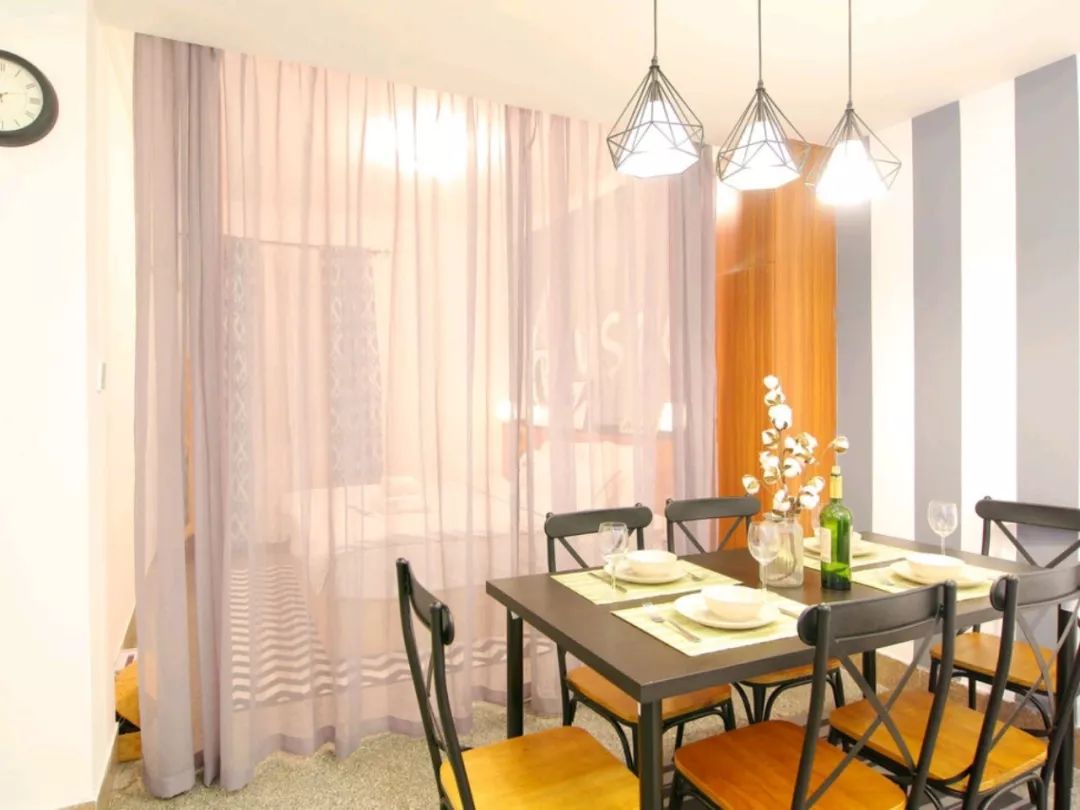 如何用最少的钱装修极简风,怎么用最少的钱做最豪的装修