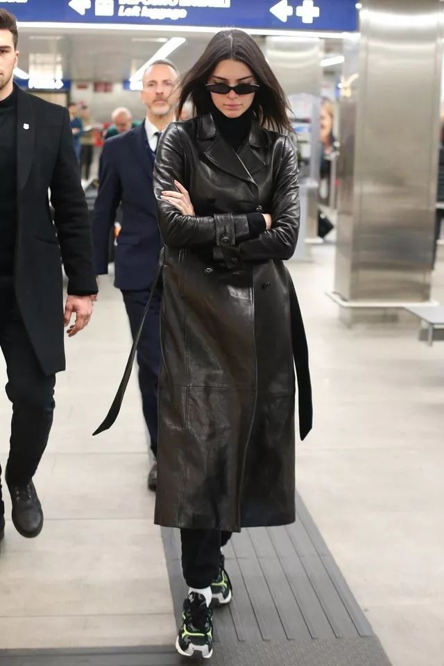 穿上它又酷又有钱，今年一定要买一件