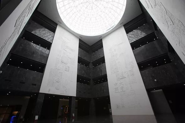 斗图吗？我有龙的传人标配表情包！