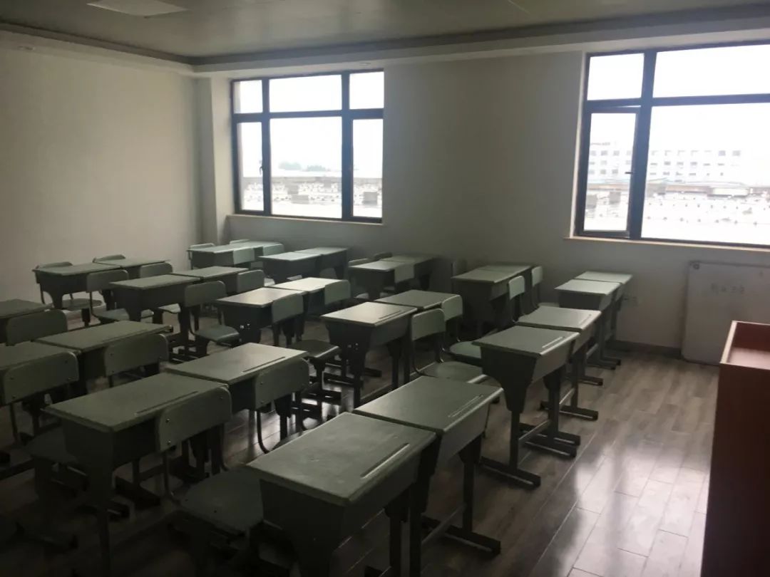 工作技能培训哪家强？宝山这几家*级A**培训机构了解一下！