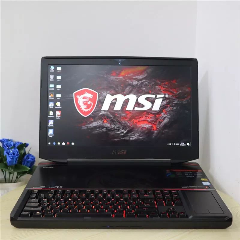 【猪王二手】习武之人最爱：机械键盘+18.5寸大屏游戏本