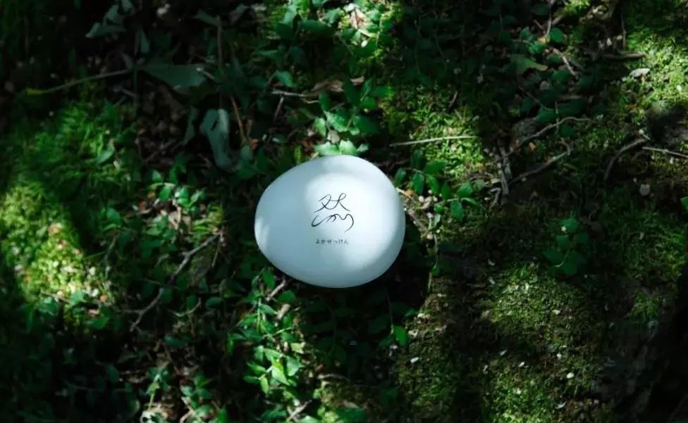 用了几年的火山泥一洗白,用火山泥洗澡