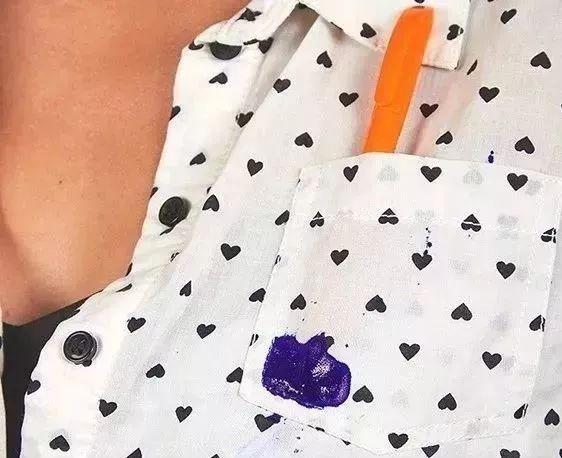 发黄的衣服要用什么方法洗如新,衣服发黄还能要吗