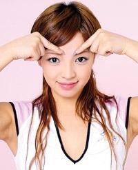 中医推拿点穴治疗打嗝,中医一招止嗝