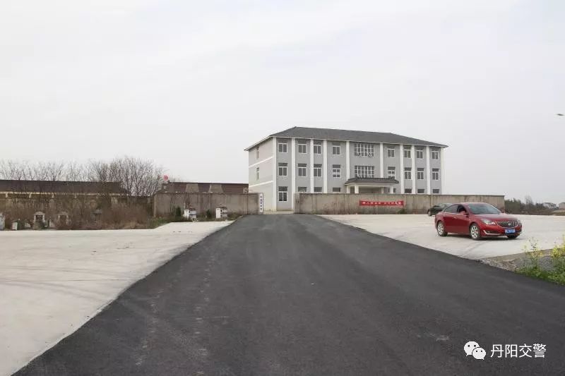 清明扫墓交警提示,清明节交警出行提示