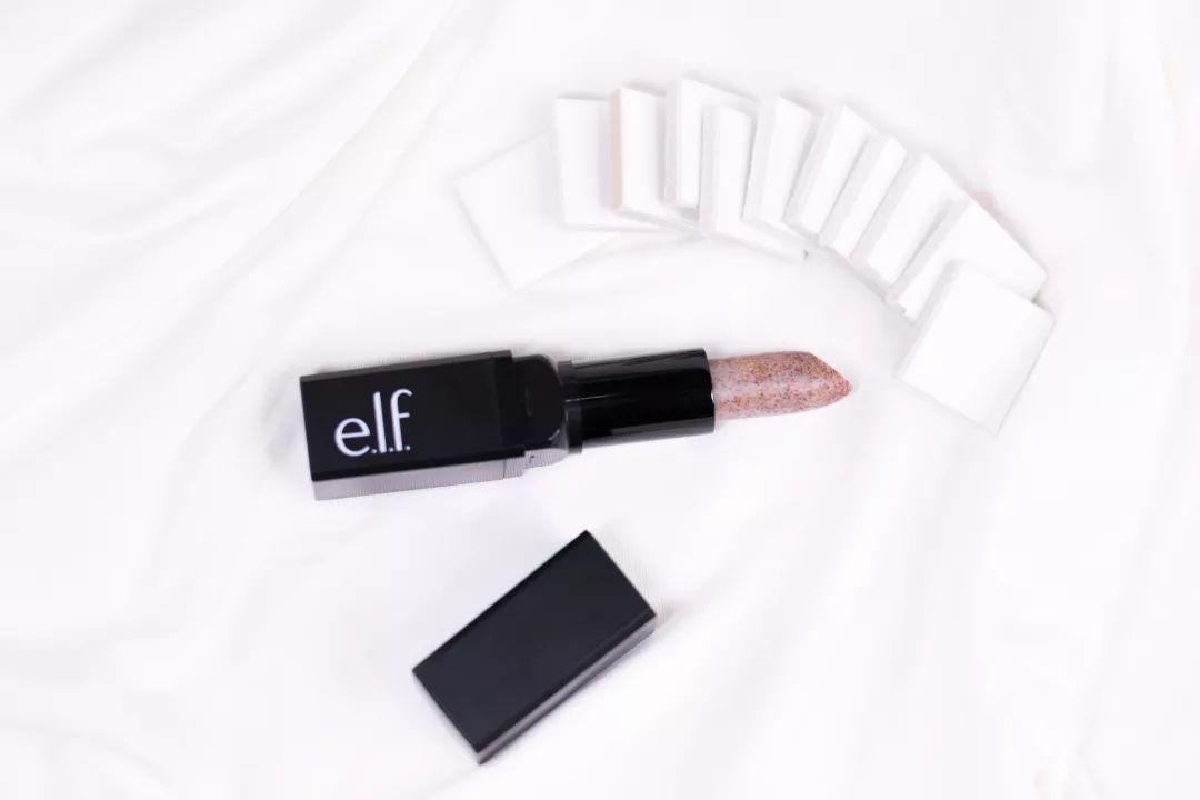 软化死皮淡化唇纹唇膜,唇霜去死皮淡化唇色