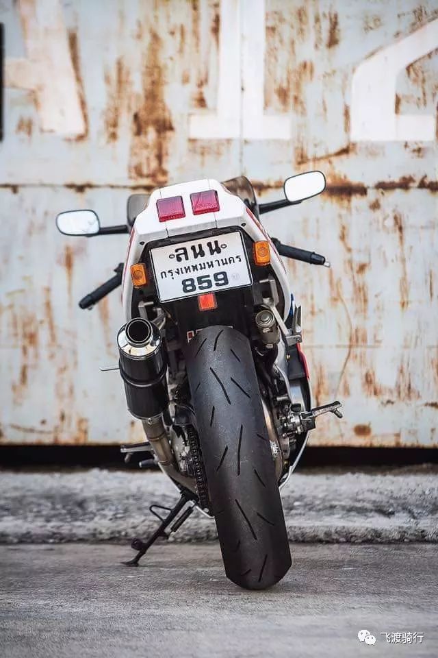 鏈敯vfr400璧涢亾涔嬬帇,鐑堢伀鎴樿溅鏈敯vfr400