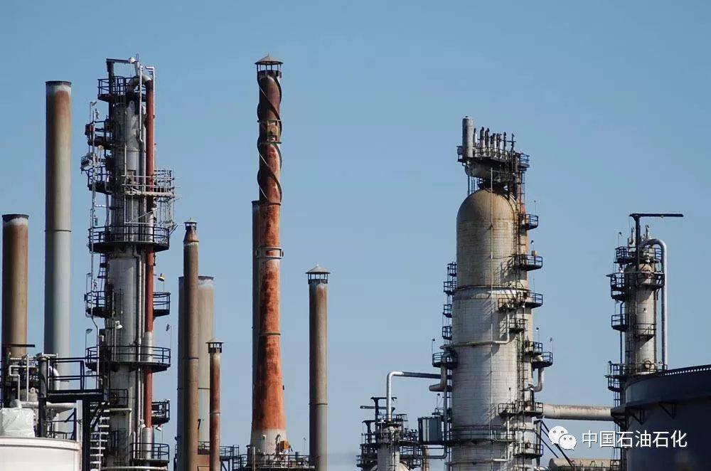 关于石油化工企业的政策,石油化工产业转型升级