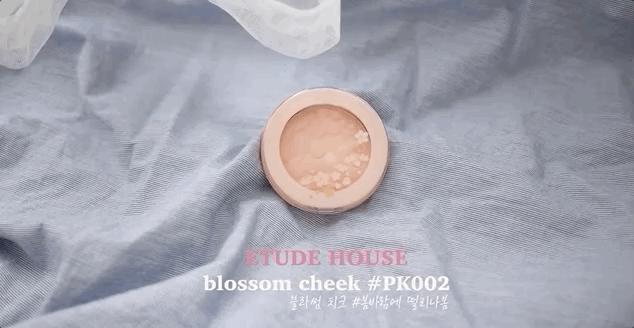 讲干货|软妹or御姐？一块腮红切换妆面风格，做春天最靓的小姐姐～