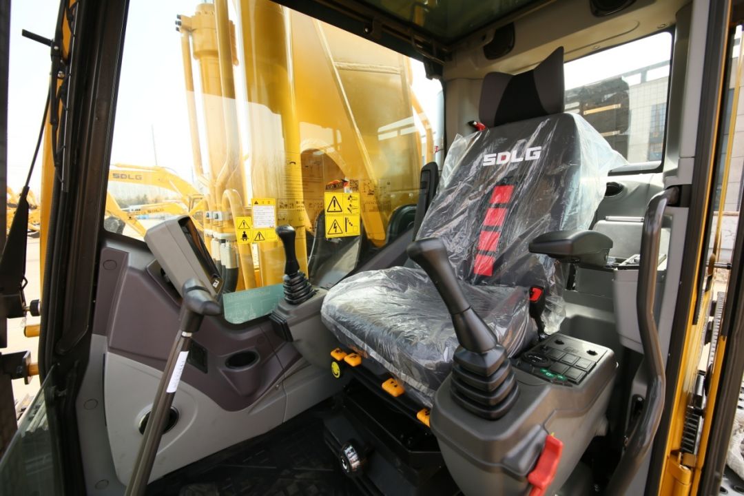 山东临工e6500f破碎锤油耗,山东临工挖掘机e685f