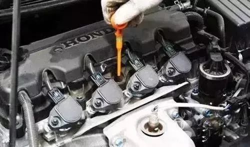 机油增多怎么知道,车不烧机油但是机油会变少