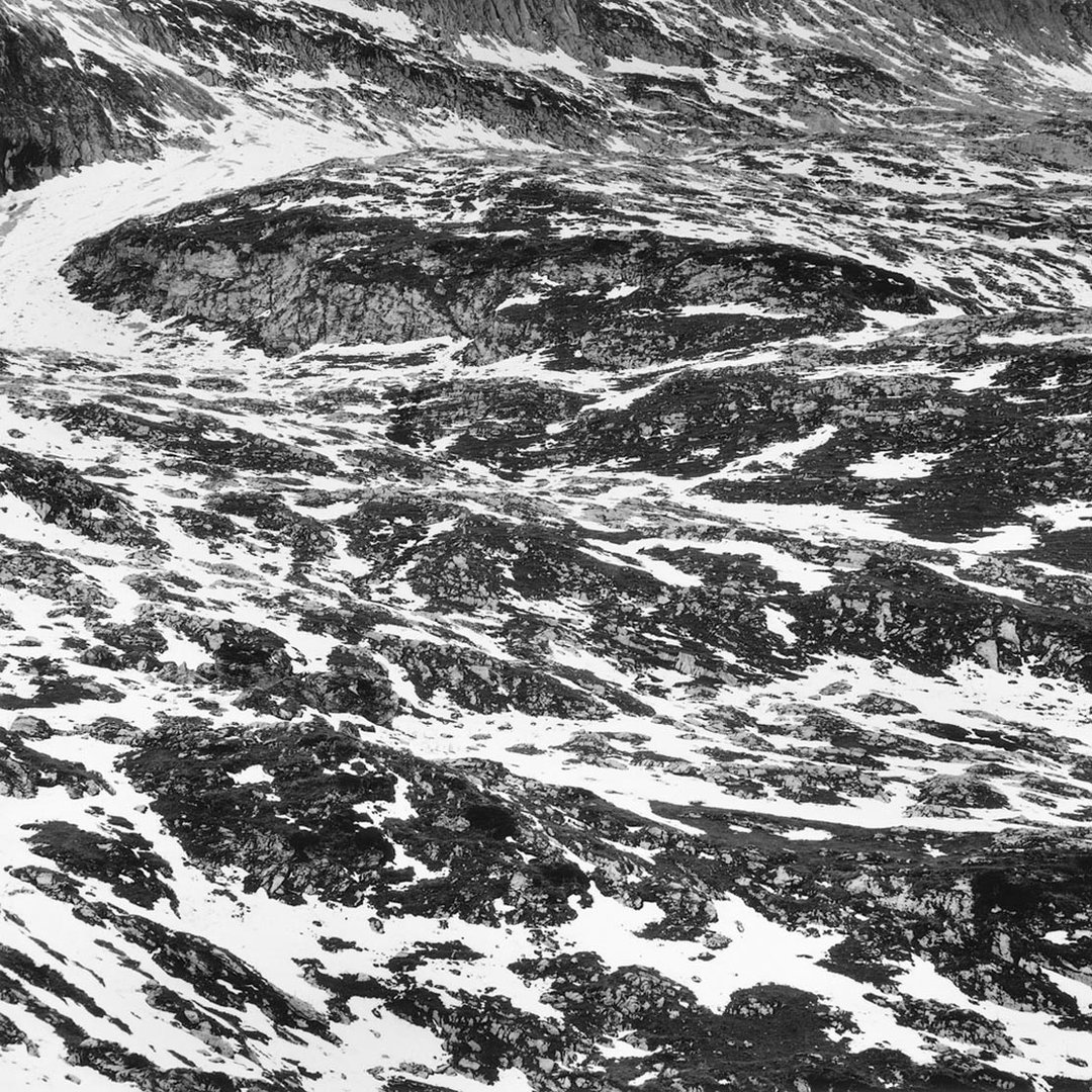 房子在她的镜头里变得生动，来看建筑摄影师埃莱娜30年作品展