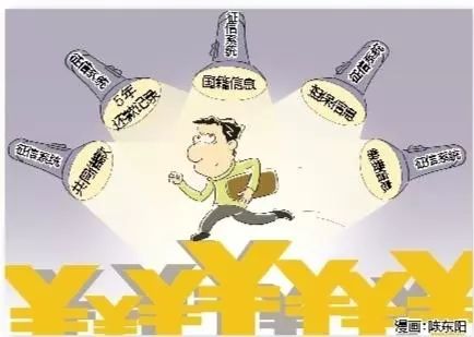 顺丰快递员私自拆女客户包裹,顺丰快递员私拆包裹发朋友圈