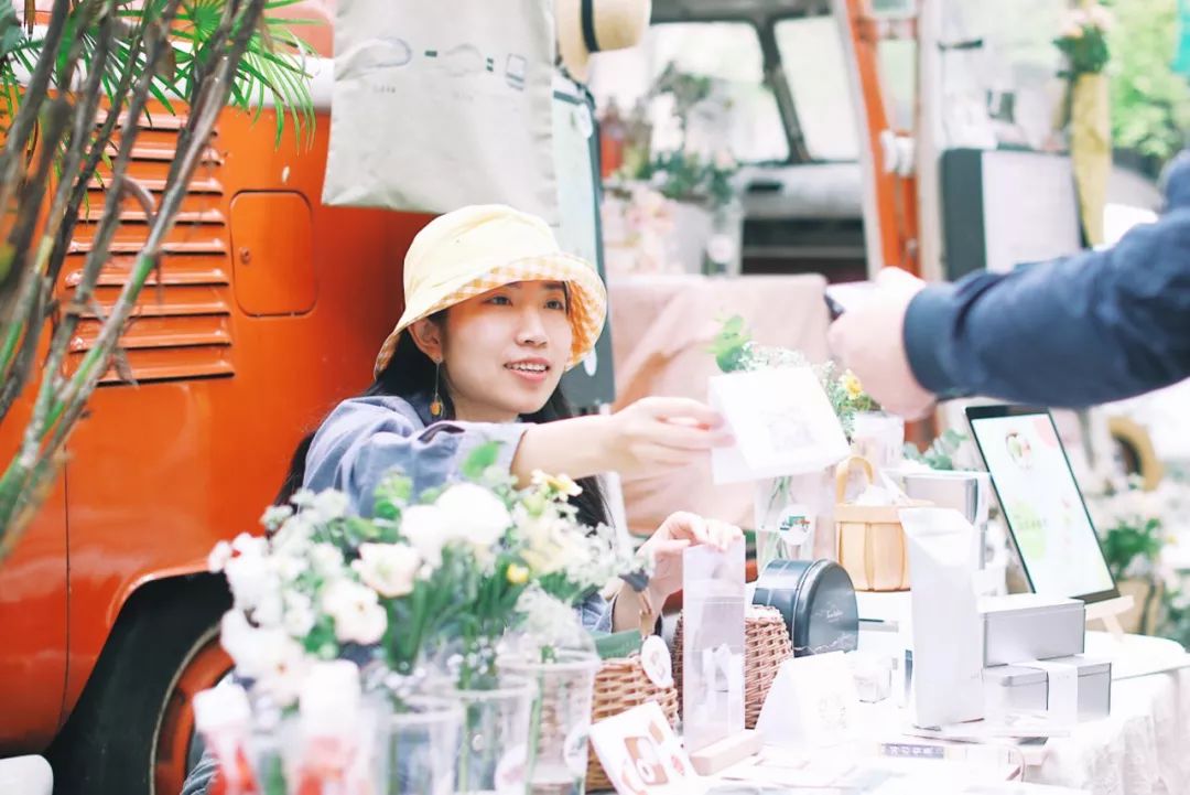 市集|拎着这只9.9元的宜家购物袋，你就是咖啡市集最靓的仔