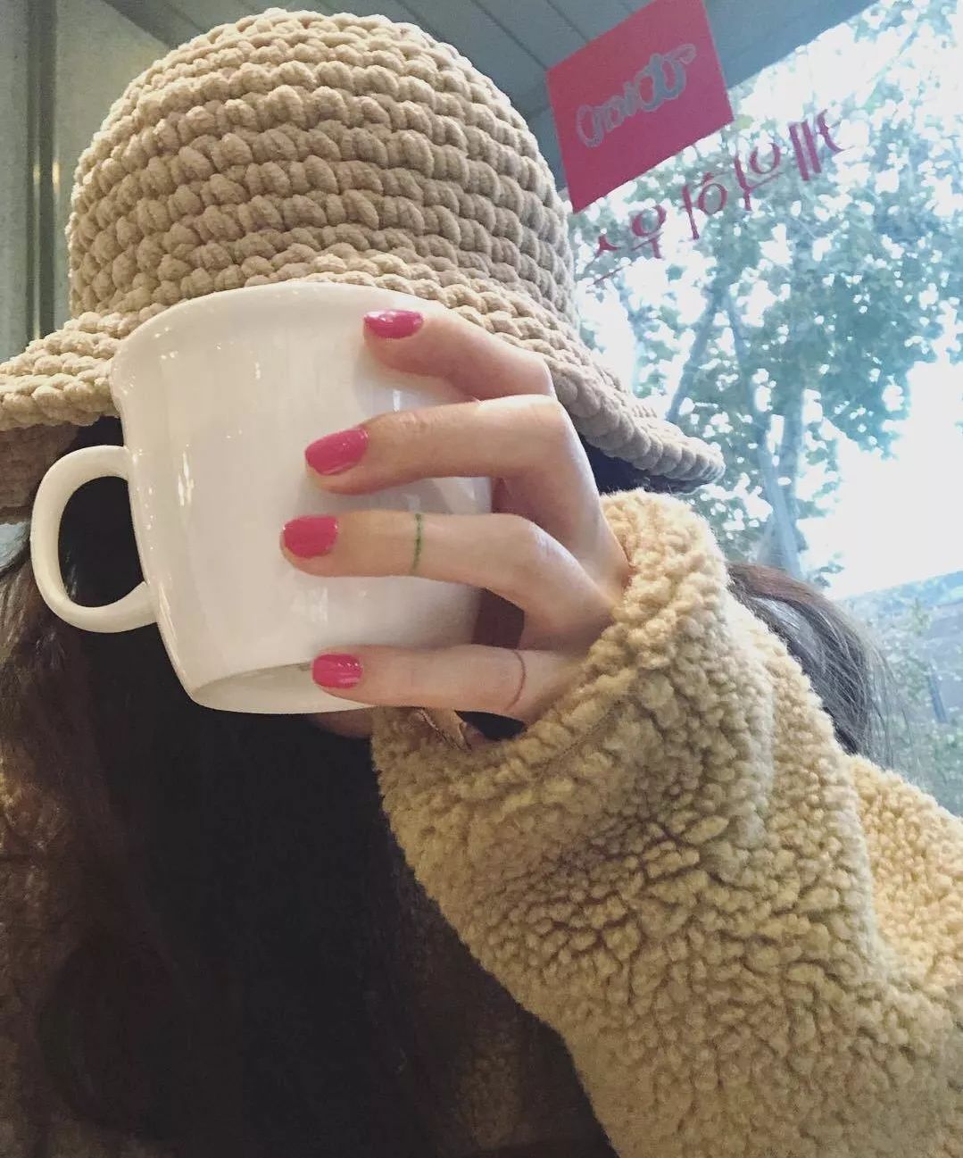 一款又甜又酷的美甲推荐给你们,夏日必备美甲ins风童趣