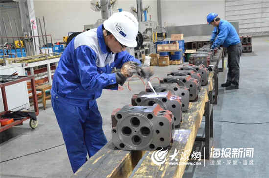 致敬劳动一线工人,致敬一线的劳动工人