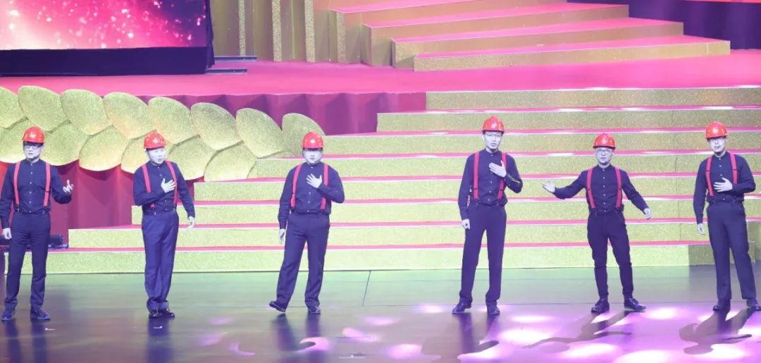 江苏五一劳动表彰大会,江苏劳模先进工笔者