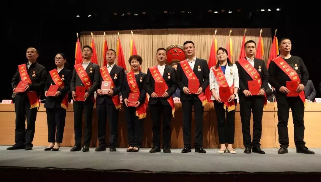 向每一位劳动者致敬！看看余杭哪些人和单位上了荣耀榜～