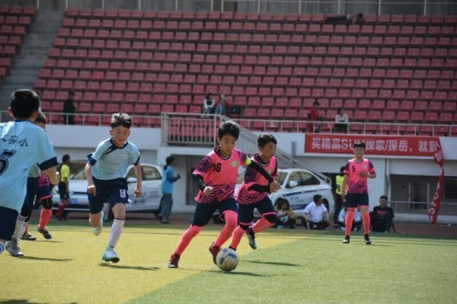 足球比赛15支队伍分组,足球比赛15支队伍分四组