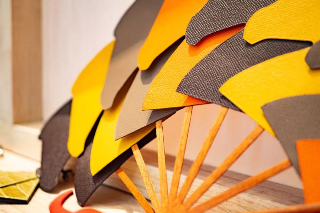 大家都开始做联名了，爱马仕和成都的“联名款”是怎样的？