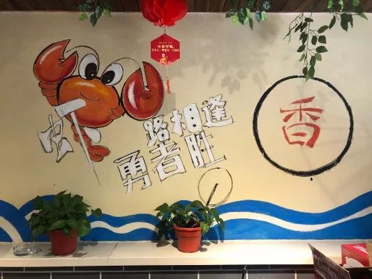 狂舔手指不能停！簋街仔仔小龙虾超值抢购来啦！仅66元抢原价150元给力虾双人套餐！满分的味道，极致的享受！快来pick一下！