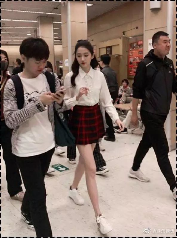 杨幂无法原谅的4位女明星,杨幂十大惊人照片