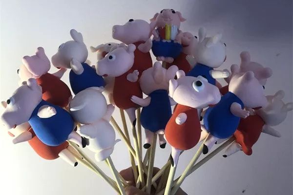 脑瘫儿童泥塑视频,泥塑妈妈脑瘫儿