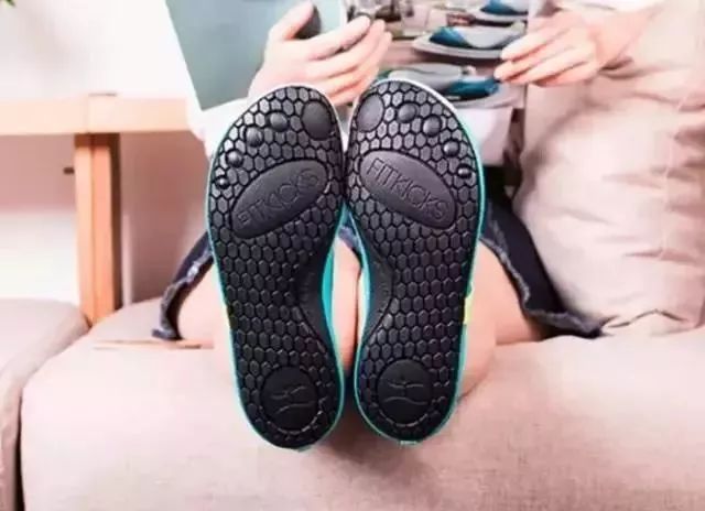 适合夏天穿的出街鞋,夏季出游必备舒适鞋款轻软不累脚