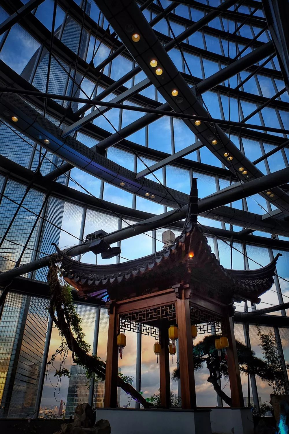 上海最高楼云端上的风景,在上海最高的楼俯瞰风景