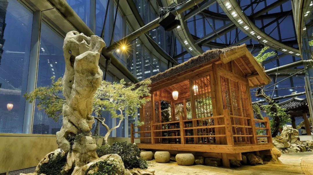 上海最高楼云端上的风景,在上海最高的楼俯瞰风景