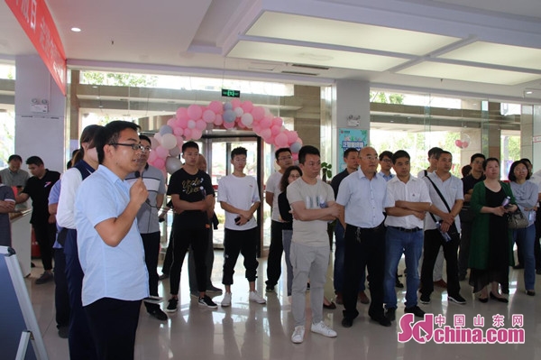 中国联通5g先锋,联通蓝十字5g