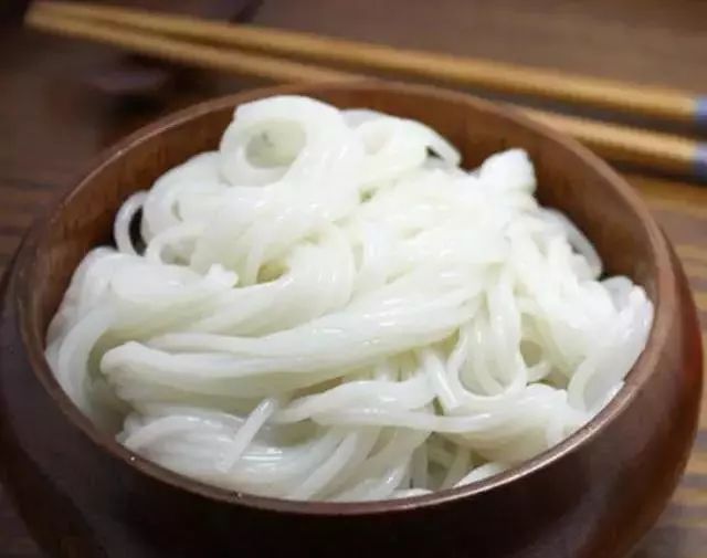 昆明北市区最正宗的过桥米线,昆明潮玩城