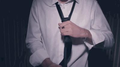「海淘」OMG！这个巴掌大的电熨斗，不插电不加水能烫衣服，还能当充电宝