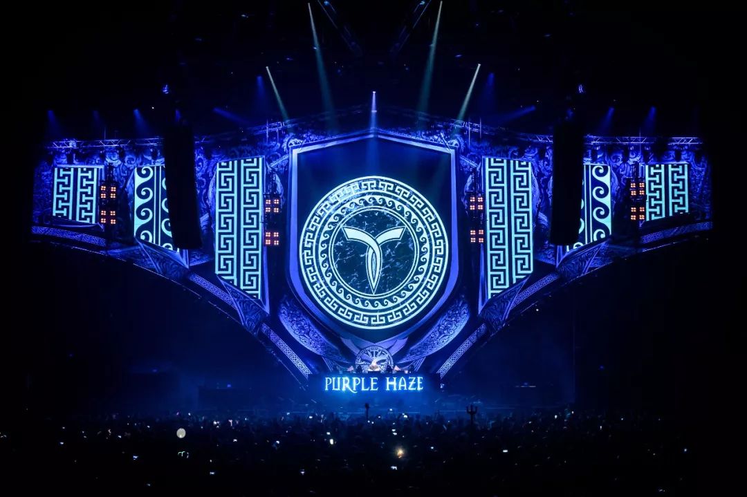 电击你的小心室~电音泳池派对，拉开交广狂欢泼水节序幕