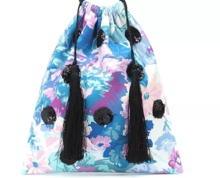 编辑部姐妹团讲解我的30套春夏灵魂穿搭