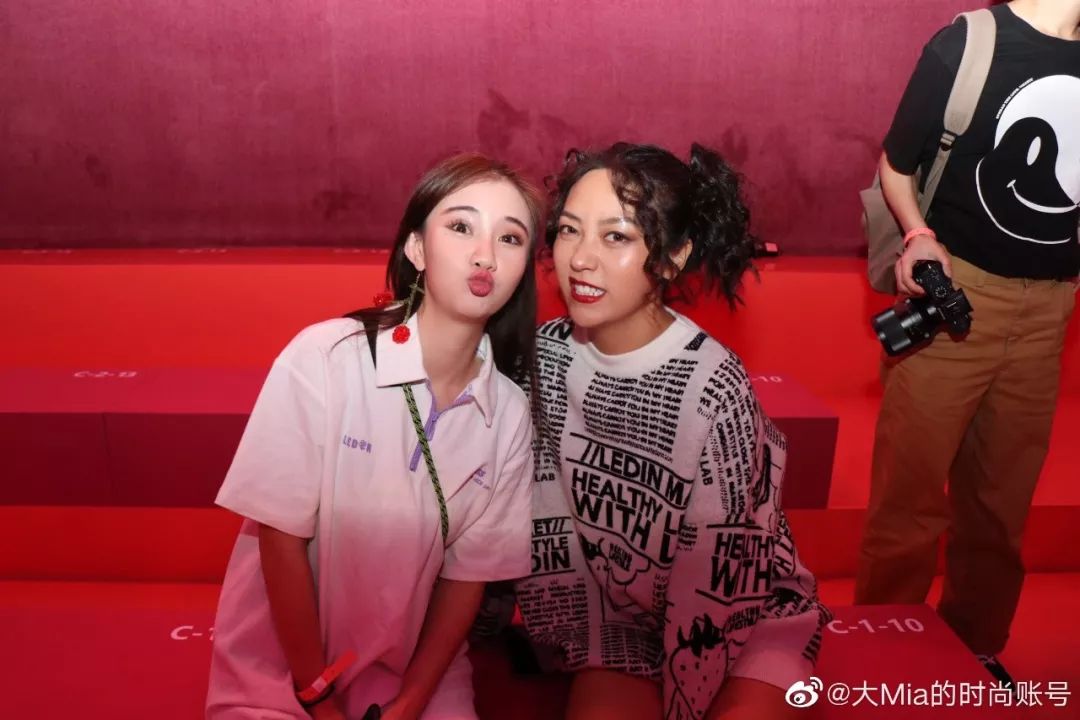 编辑部姐妹团讲解我的30套春夏灵魂穿搭