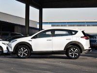 rav4荣放2013款2.0lcvt四驱新锐版,2013丰田rav4荣放2.0加什么机油